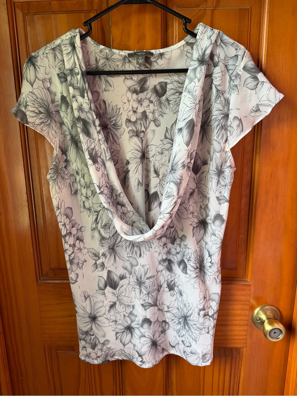 Apt. 9 Black and White Floral Cowl-Neck Blouse
